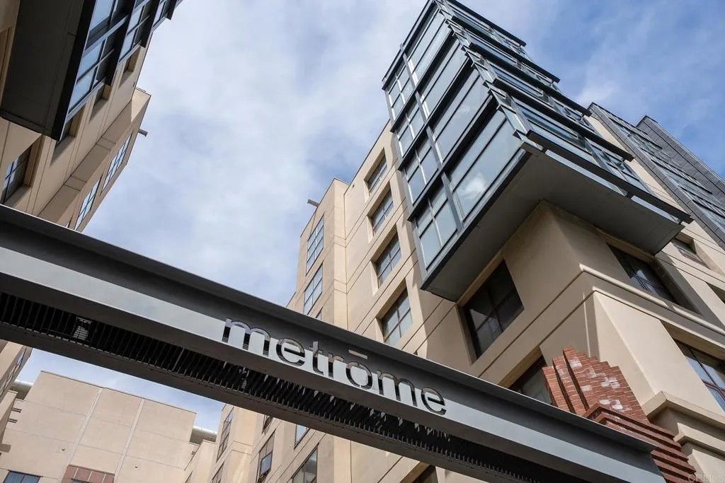 Photo of 1150 J St #313, San Diego, CA 92101 (MLS # PTP2602910)