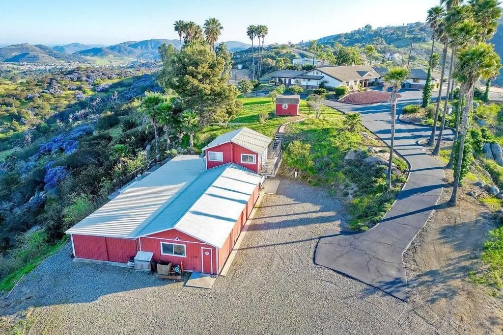 Photo of 576 Camino De La Cima, San Marcos, CA 92078 (MLS # NDP2401848)
