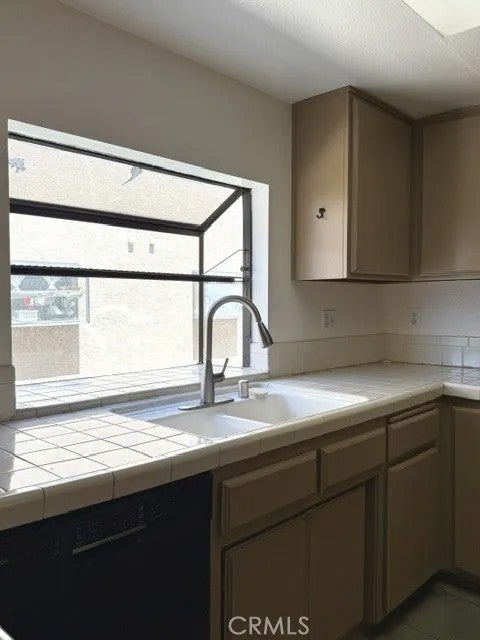 306 W Woodward Avenue B
