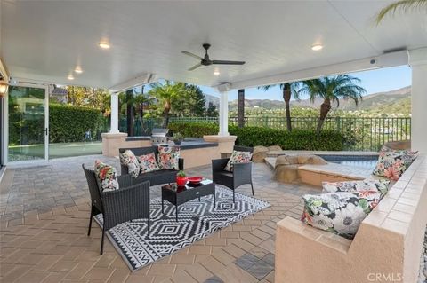 Photo of 6 Beaconsfield Fld, Trabuco Canyon, CA 92679 (MLS # OC26080337)