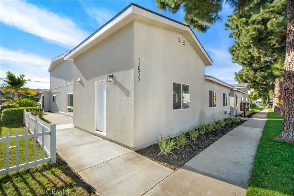 Photo of 12571 Kensington Lane, Garden Grove, CA 92840 (MLS # OC26020095)