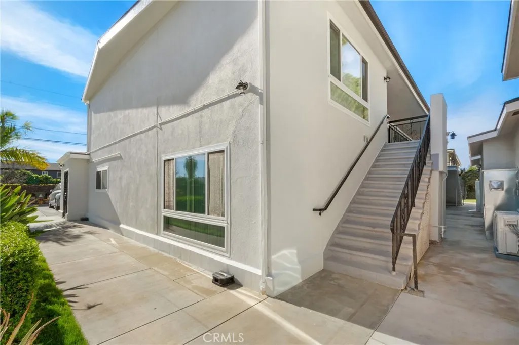 12571 Kensington Lane