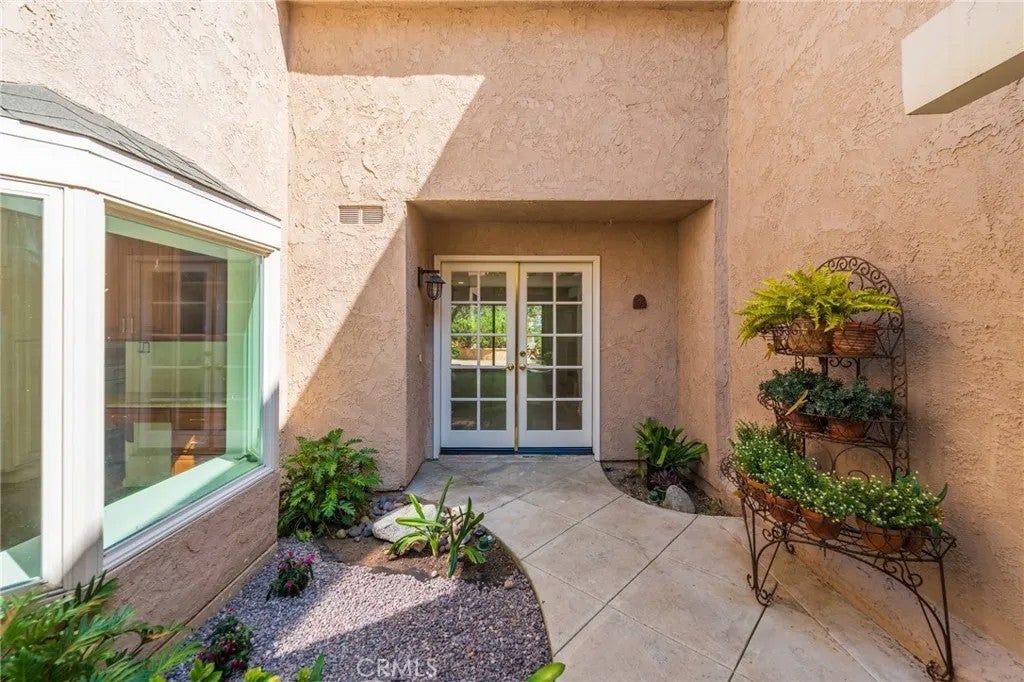 24356 Hillview