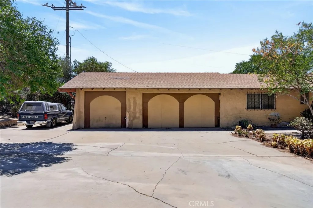 4100 Crestview Drive