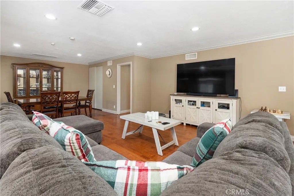 Photo of 22640 Cohasset St, West Hills, CA 91307 (MLS # PW26090276)