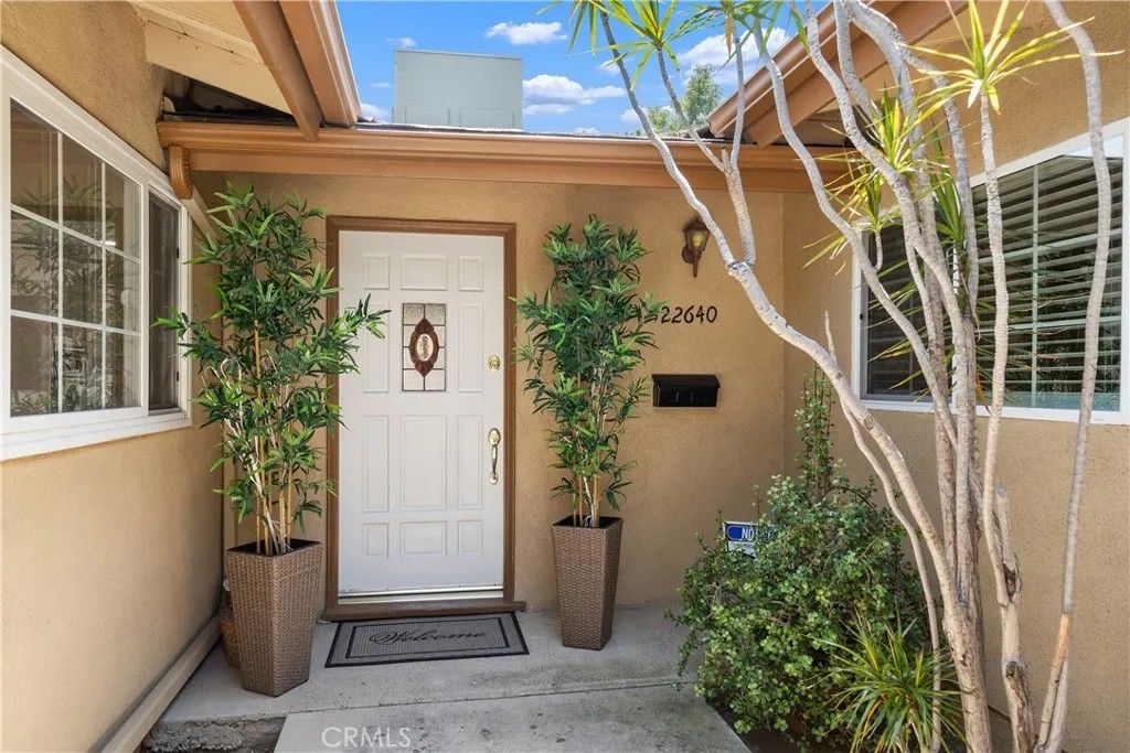 Photo of 22640 Cohasset St, West Hills, CA 91307 (MLS # PW26090276)