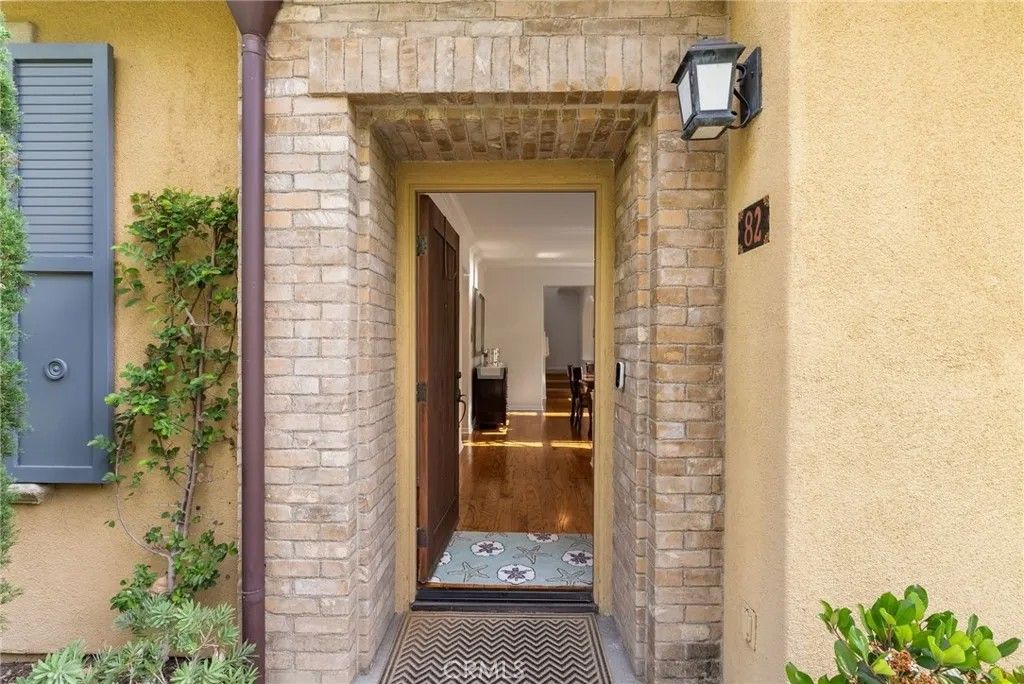 Photo of 82 Bower Tree, Irvine, CA 92603 (MLS # NP26037718)