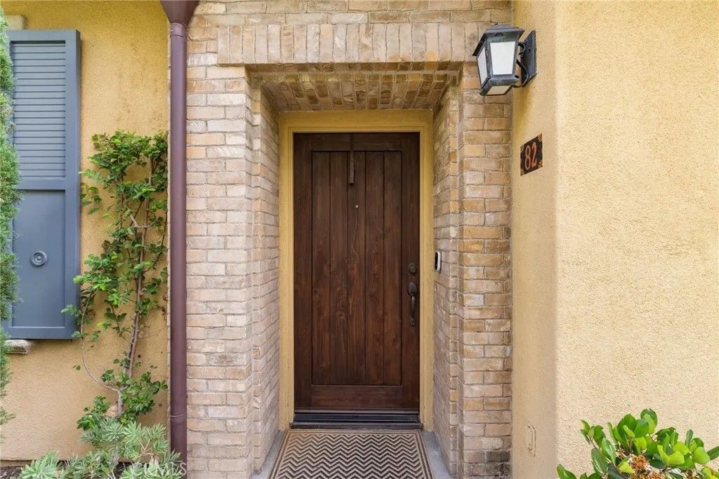 Photo of 82 Bower Tree, Irvine, CA 92603 (MLS # NP26037718)