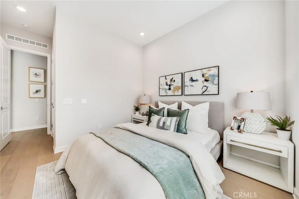 Photo of 301 Brackens, Lake Forest, CA 92630 (MLS # OC25270377)