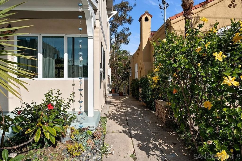 Photo of 1106 W Brookes Ave, San Diego, CA 92103 (MLS # 2601146)