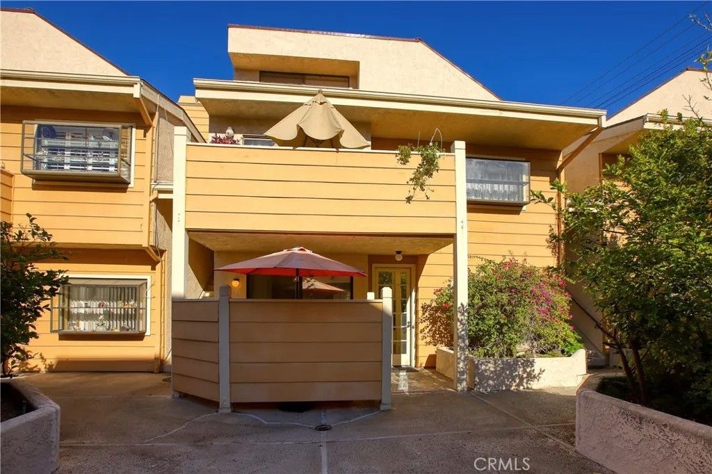 Photo of 456 E San Jose Ave #L, Burbank, CA 91501 (MLS # GD26010056)