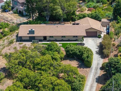 Photo of 1109 Via La Cuesta, Escondido, CA 92029 (MLS # 250040773)