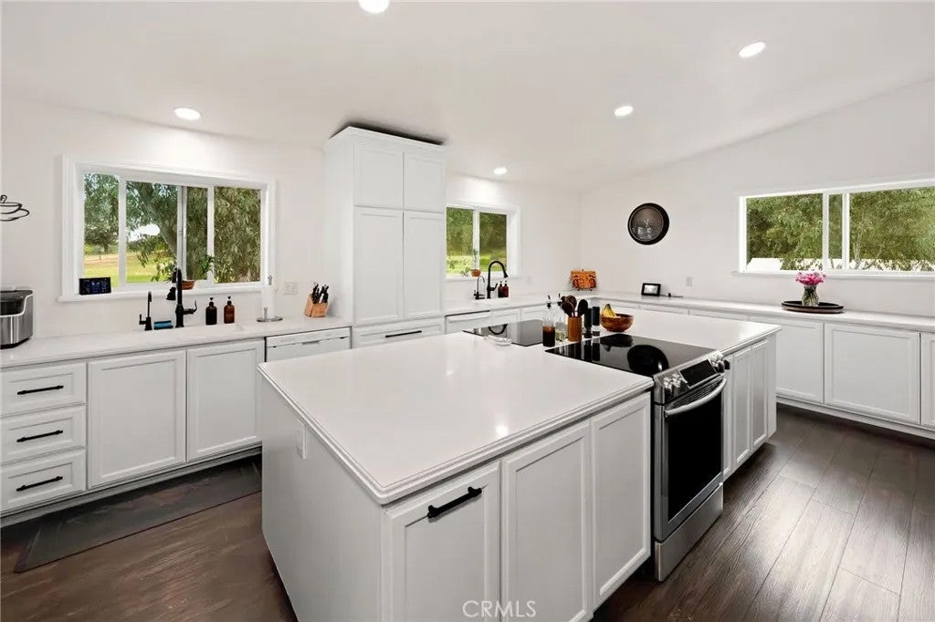 2728 Pentz Road