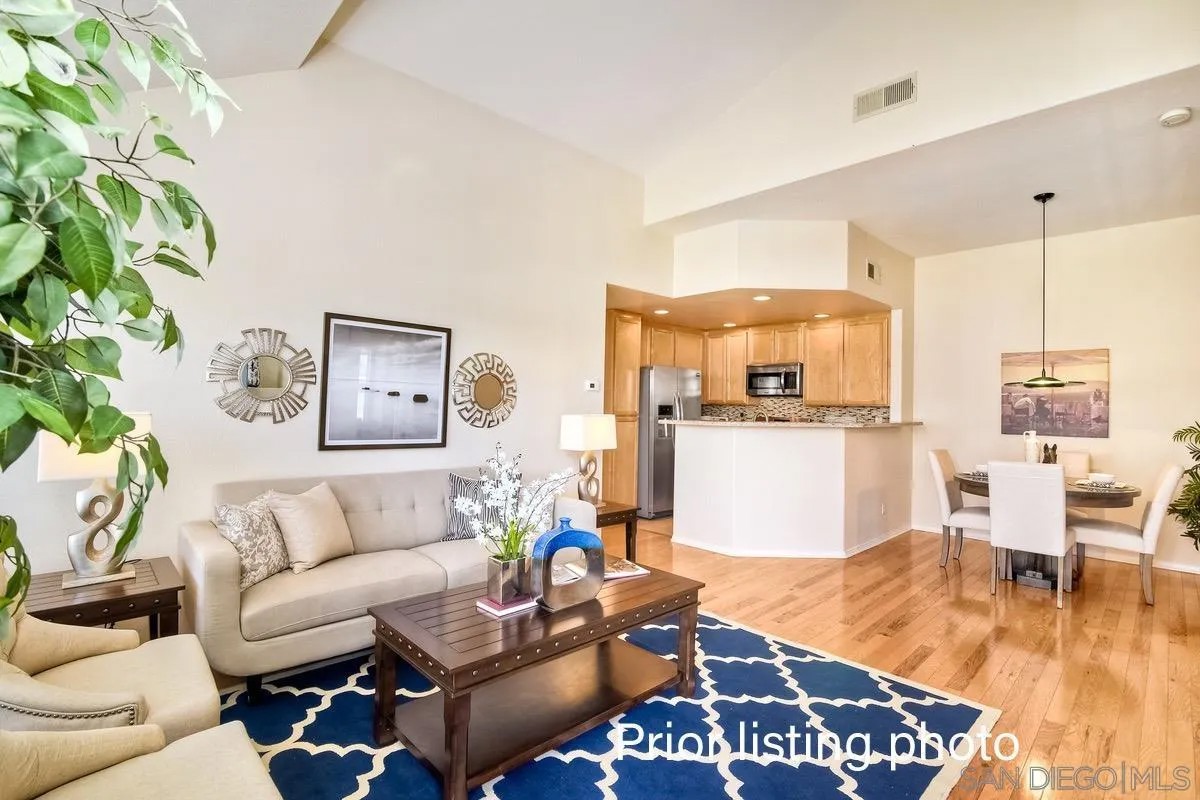 11918 Cypress Canyon Rd 1