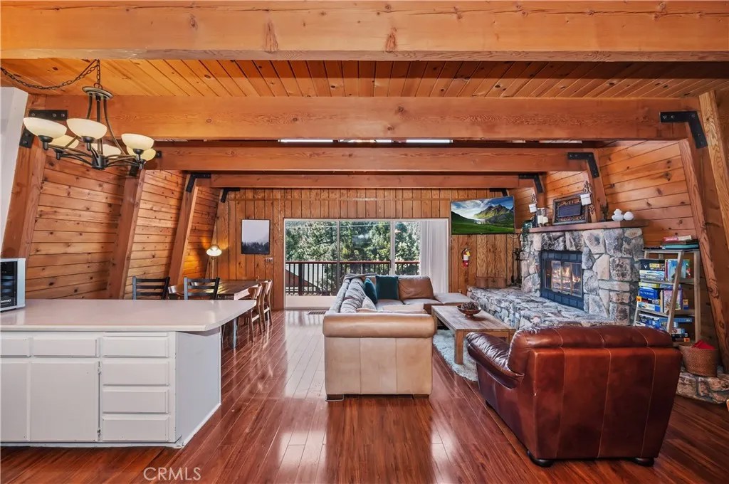 1100 Cedar Mountain