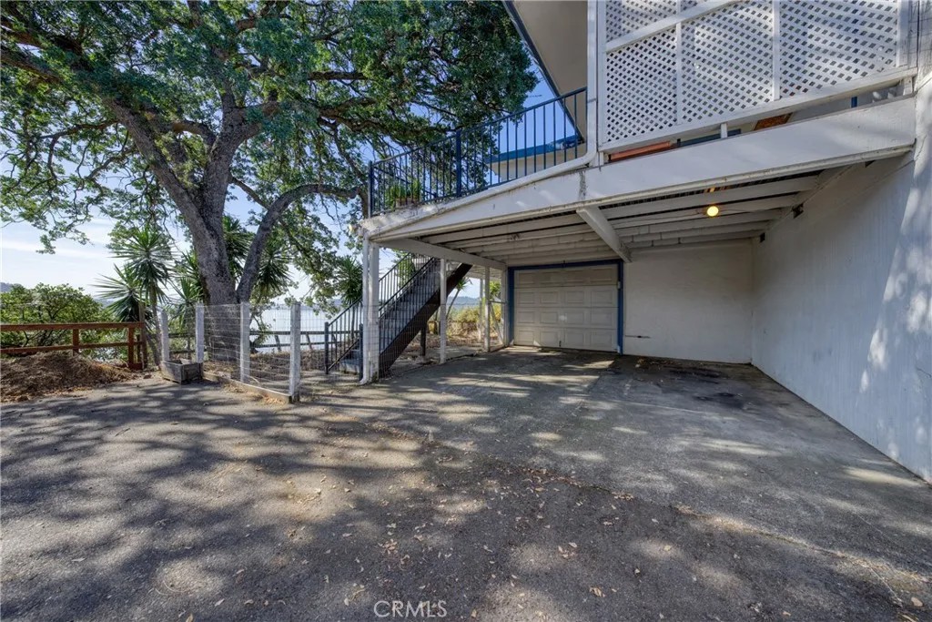 3611 Oak Drive