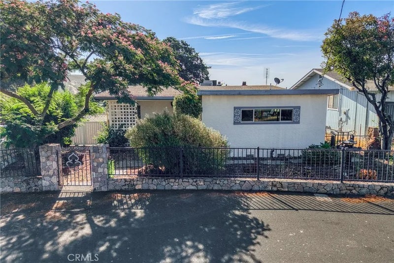 3611 Oak Drive