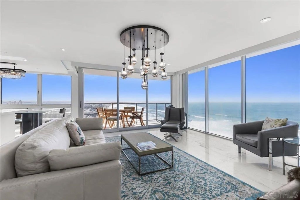 Photo of 1830 Avenida Del Mundo #1210, Coronado, CA 92118 (MLS # 260022198)