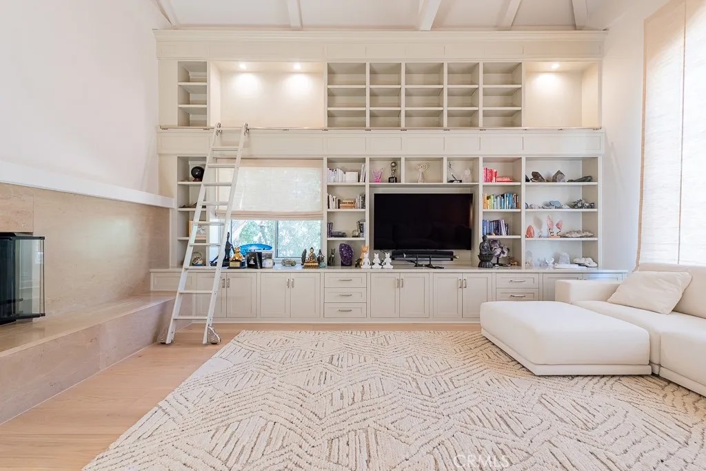 17636 Camino De Yatasto