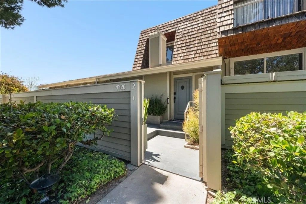 Photo of 4320 Glencoe Avenue #2, Marina Del Rey, CA 90292 (MLS # PW25276693)