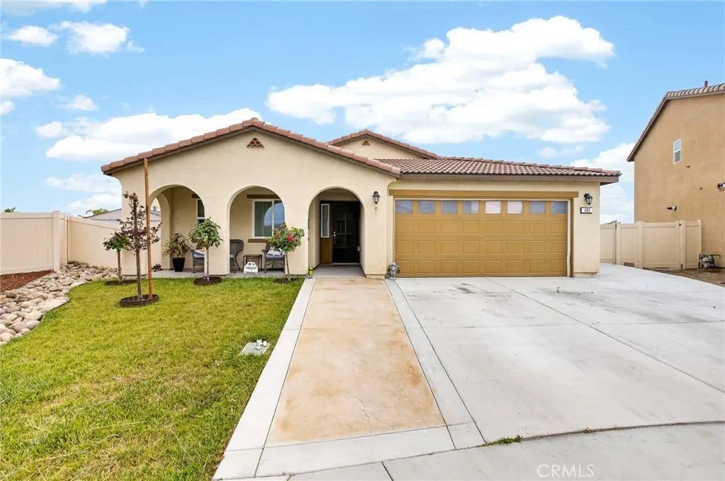 Photo of 693 Rose Thorn CIR, San Jacinto, CA 92582 (MLS # IG26150714)