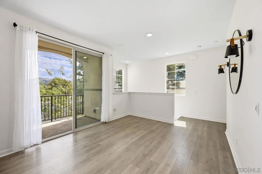 Photo of 429 Lake Shore Way, Santee, CA 92071 (MLS # 260005788)