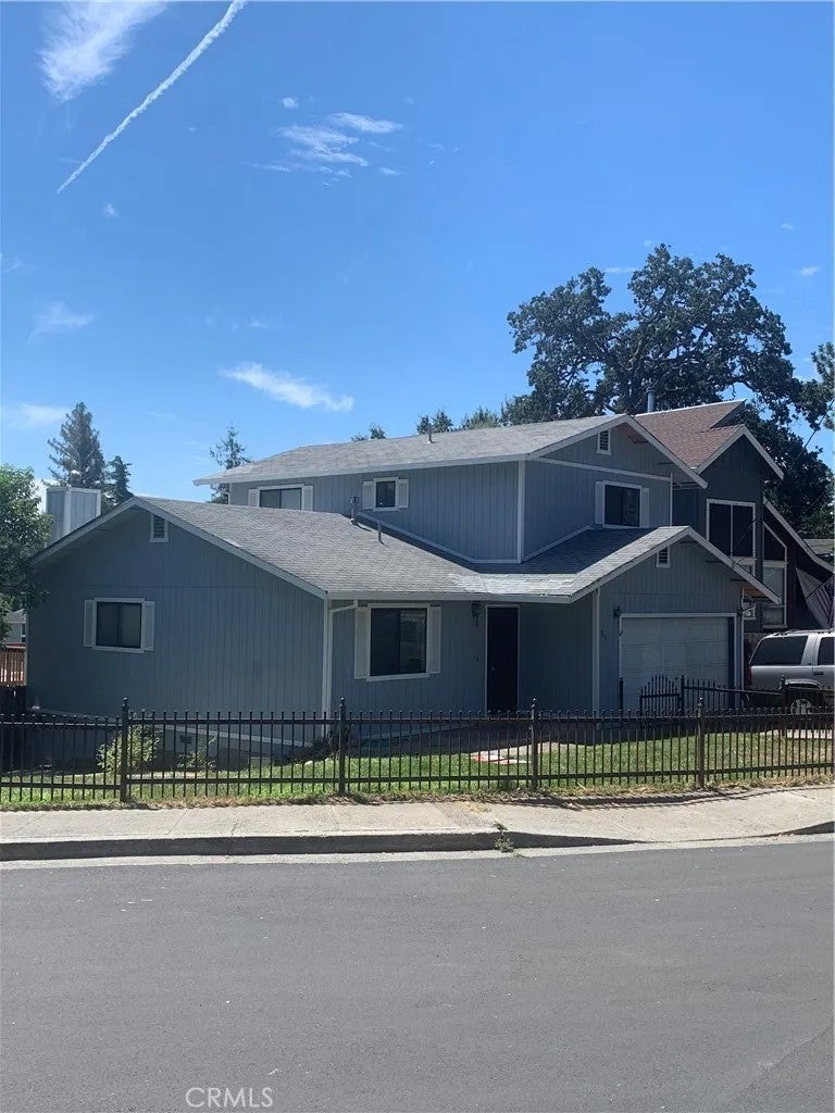 311 Hillcrest