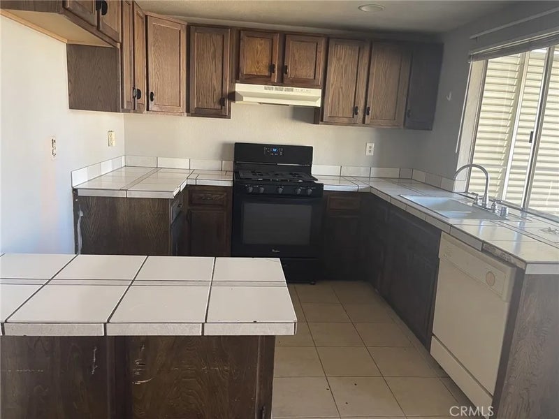 2303 El Rancho Circle