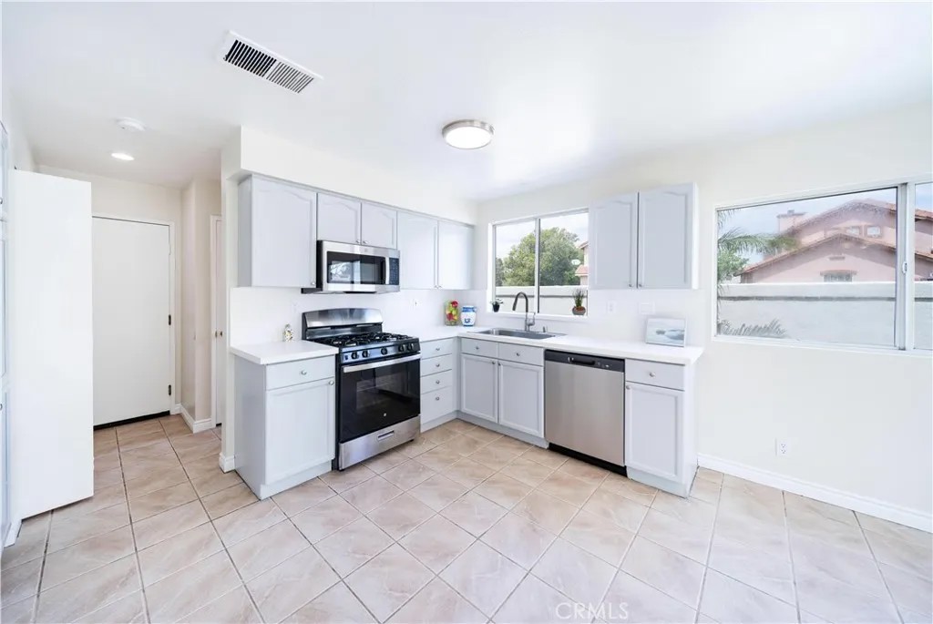 877 Willowcreek