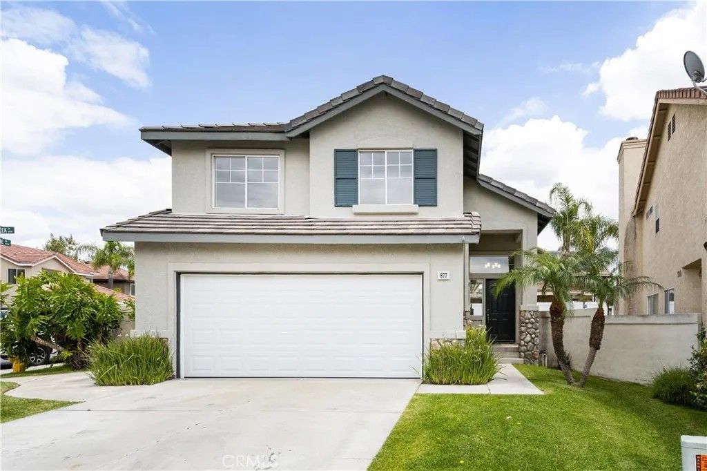 Photo of 877 Willowcreek DR, Corona, CA 92878 (MLS # SW26098515)