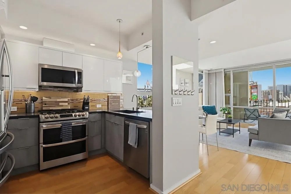 321 10Th Ave 512