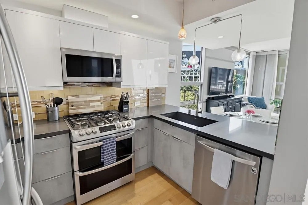 321 10Th Ave 512