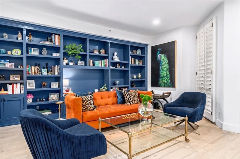 11740 W Sunset Boulevard 14