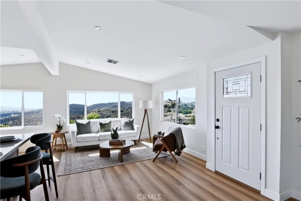 24303 Woolsey Canyon 66