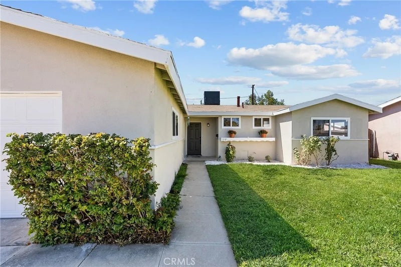 512 E Lingard