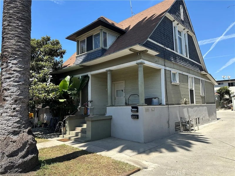 1497 W 27th