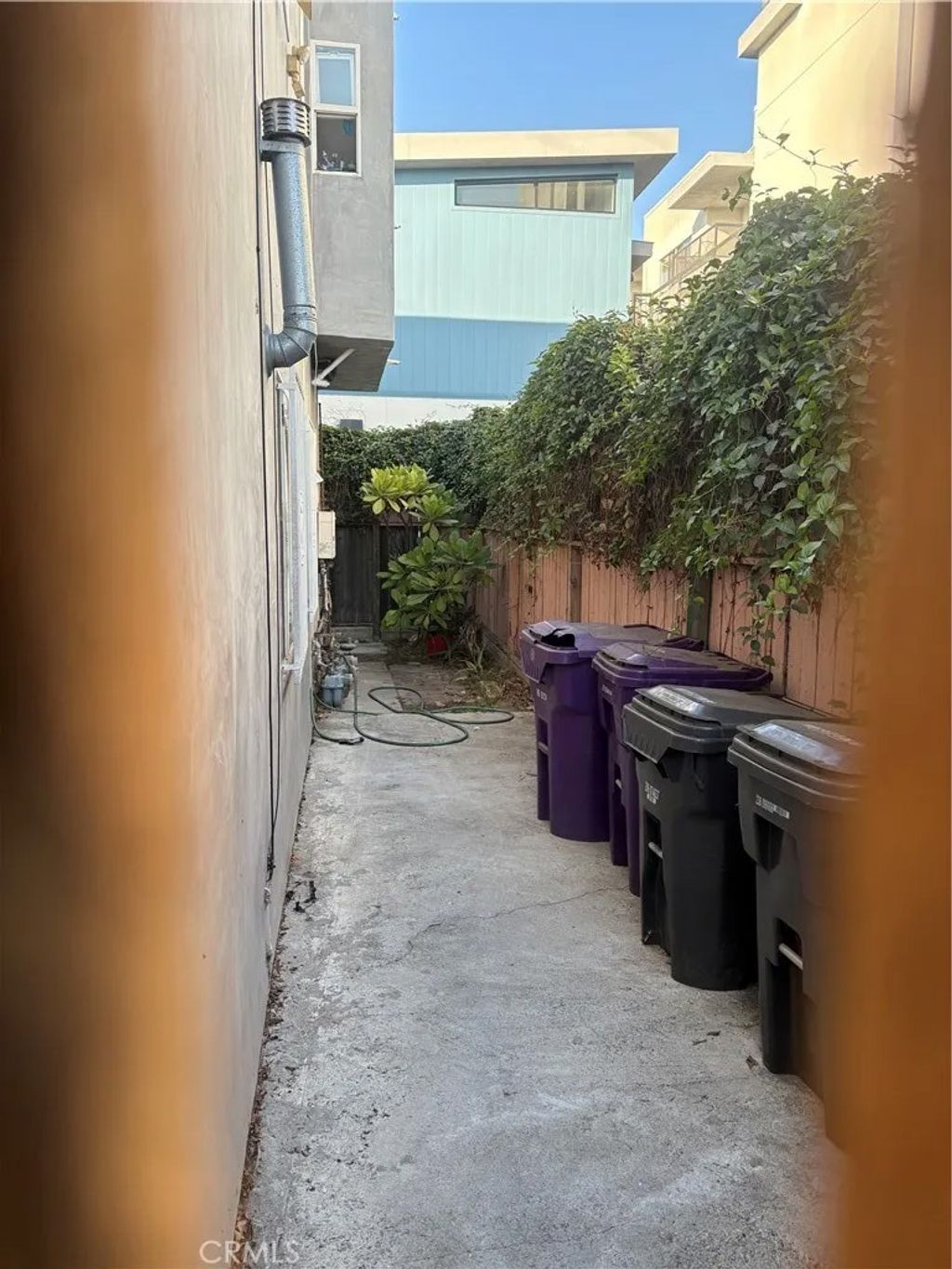 Photo of 223 E Eagle St, Long Beach, CA 90806 (MLS # OC26049085)