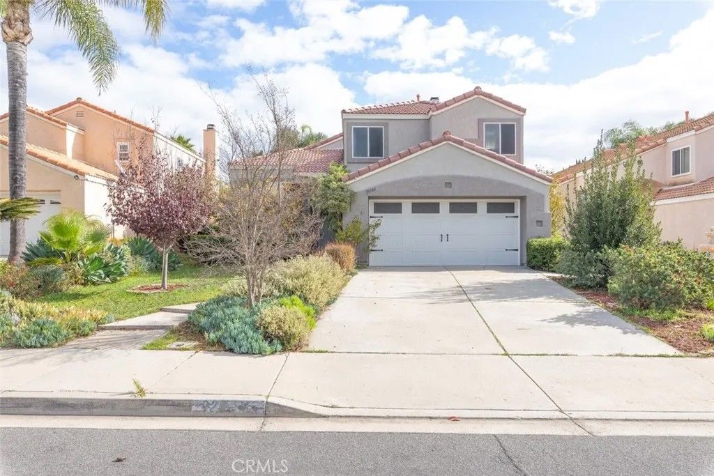 Photo of 39784 Via Careza, Murrieta, CA 92563 (MLS # SW26004871)