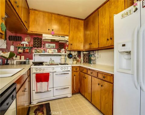 Tiny photo for 5407 Paradise View Road, Yucca Valley, CA 92284 (MLS # JT25238797)