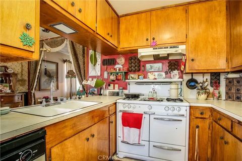 Tiny photo for 5407 Paradise View Road, Yucca Valley, CA 92284 (MLS # JT25238797)