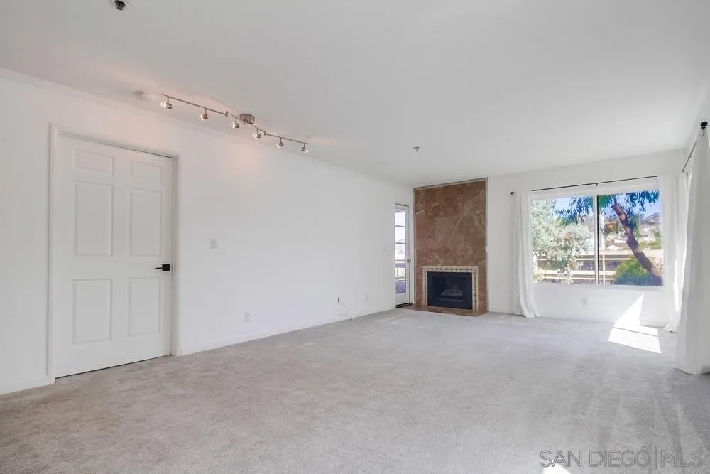 5645 Friars Rd 363