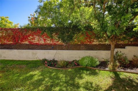 Tiny photo for 1595 E Avenida De Las Flores, Thousand Oaks, CA 91362 (MLS # GD25243937)