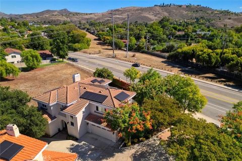 Tiny photo for 1595 E Avenida De Las Flores, Thousand Oaks, CA 91362 (MLS # GD25243937)