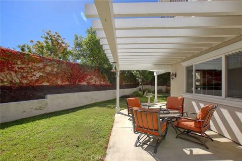Tiny photo for 1595 E Avenida De Las Flores, Thousand Oaks, CA 91362 (MLS # GD25243937)
