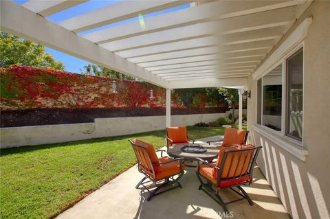 Tiny photo for 1595 E Avenida De Las Flores, Thousand Oaks, CA 91362 (MLS # GD25243937)