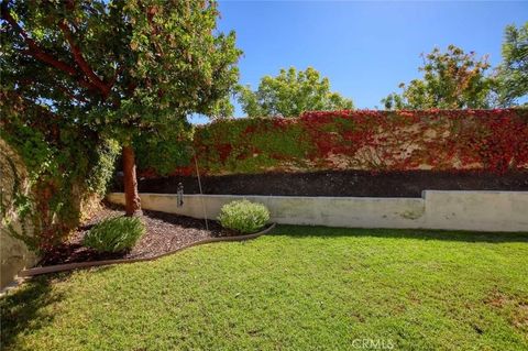 Tiny photo for 1595 E Avenida De Las Flores, Thousand Oaks, CA 91362 (MLS # GD25243937)