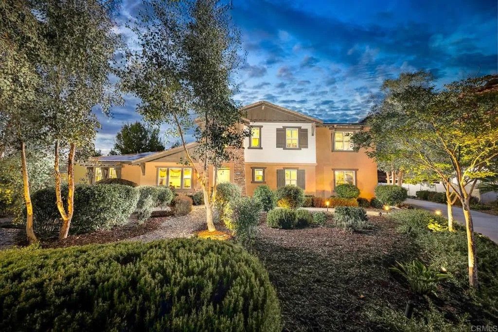 Photo of 14128 Winged Foot Circle, Valley Center, CA 92082 (MLS # NDP2510899)
