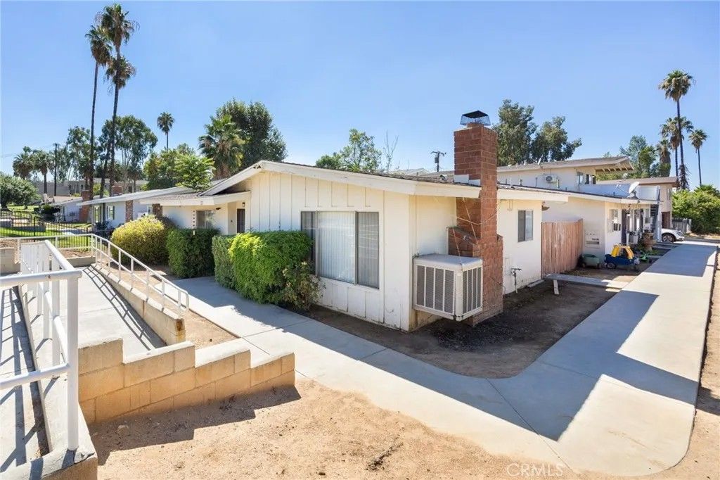 Photo of 217 Judson St, Redlands, CA 92374 (MLS # IV25253620)