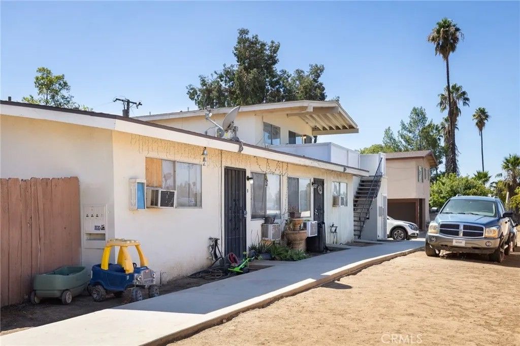 Photo of 217 Judson St, Redlands, CA 92374 (MLS # IV25253620)