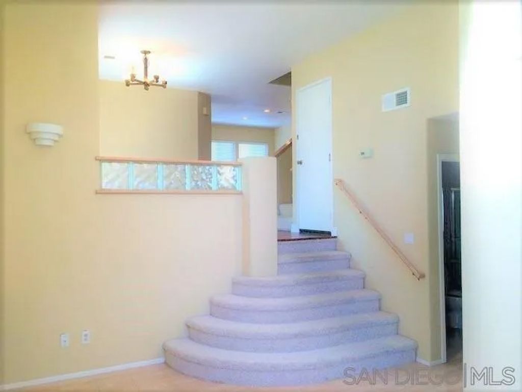 Photo of 12918 Carmel Creek Rd #22, San Diego, CA 92130 (MLS # 260009806)
